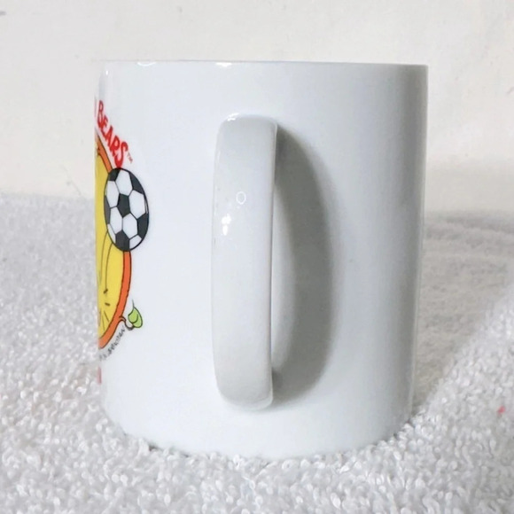 Vintage 1984 S. J. Berenstain Brother Bear Soccer Star Ceramic Coffee Mug Rare - Picture 2 of 9
